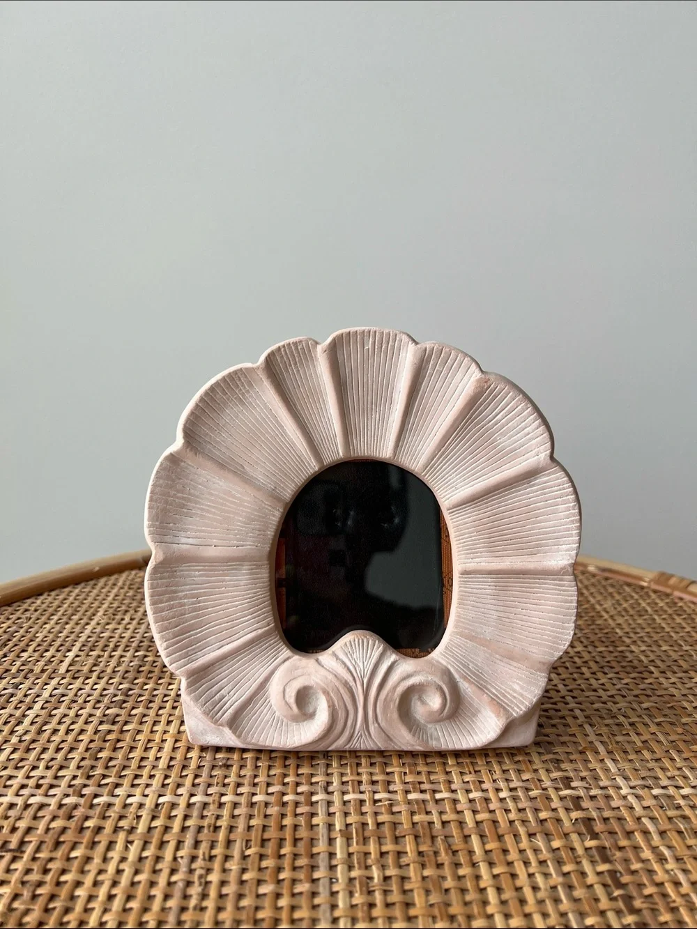 Vintage Ceramic Shell Picture Frame Small 2.75x3”
